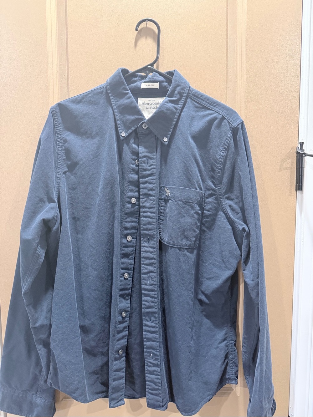 Abercrombie & Fitch Men's Indigo Button-Down Pocket Shirt